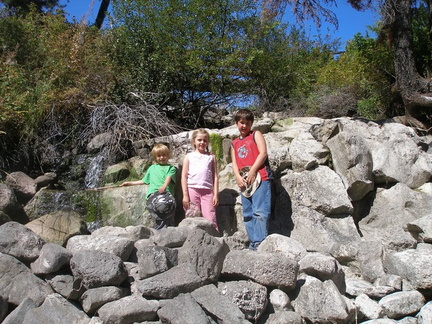 Kids posing at the dry falls
