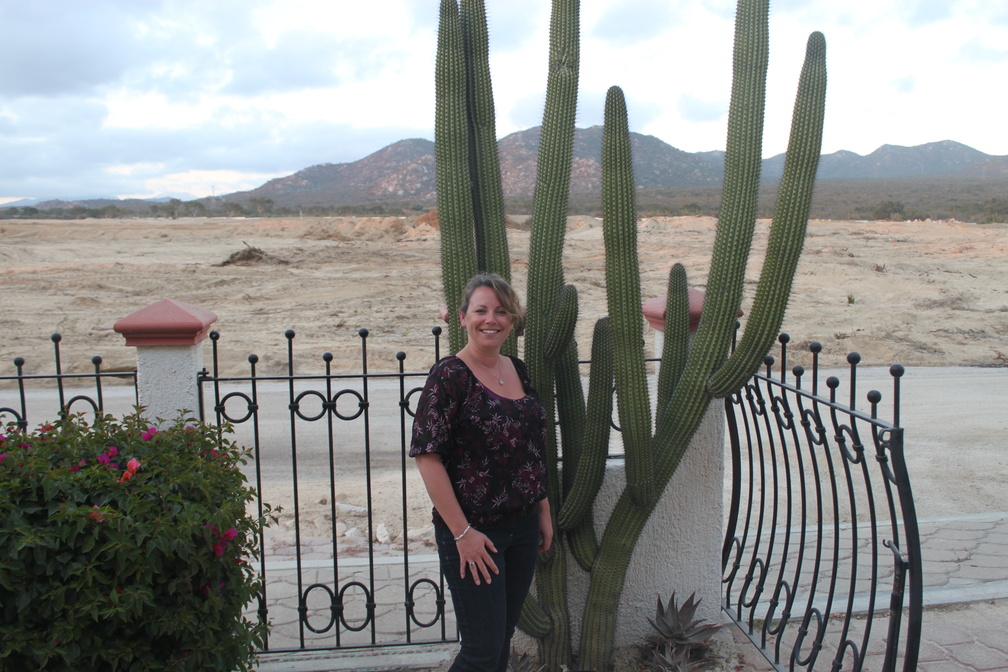 Hangin with the cacti