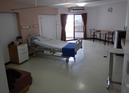 Hospital room 1