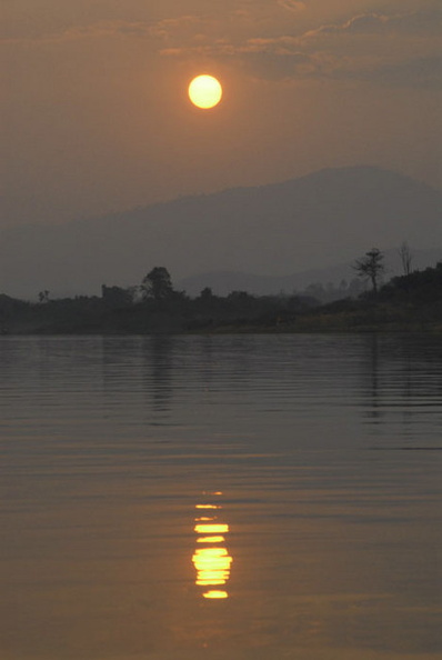 Sirikut_Reservoir_sunset_2.jpg