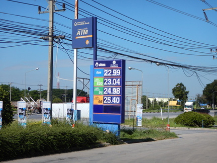 Thai gas station 1