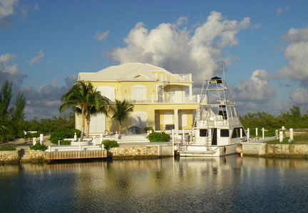 CAYMAN the home 2