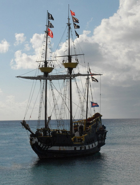 Pirate_ship_2.jpg