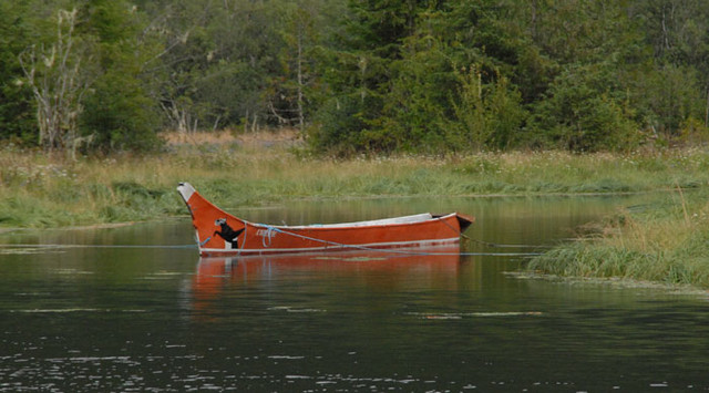 Native_canoe.jpg