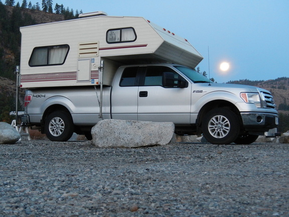 Free camping when you have a Washington State fishing license!